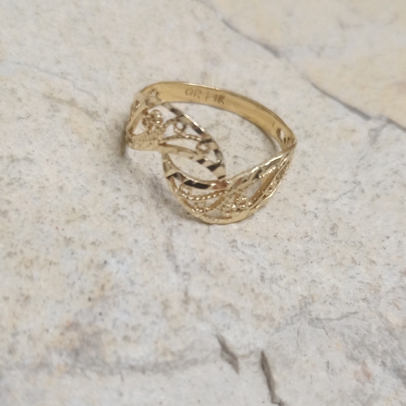 Vintage 14K Gold Women's Ring Diamond Cut Filigree Dainty Sz 6 - Picture 3 of 7